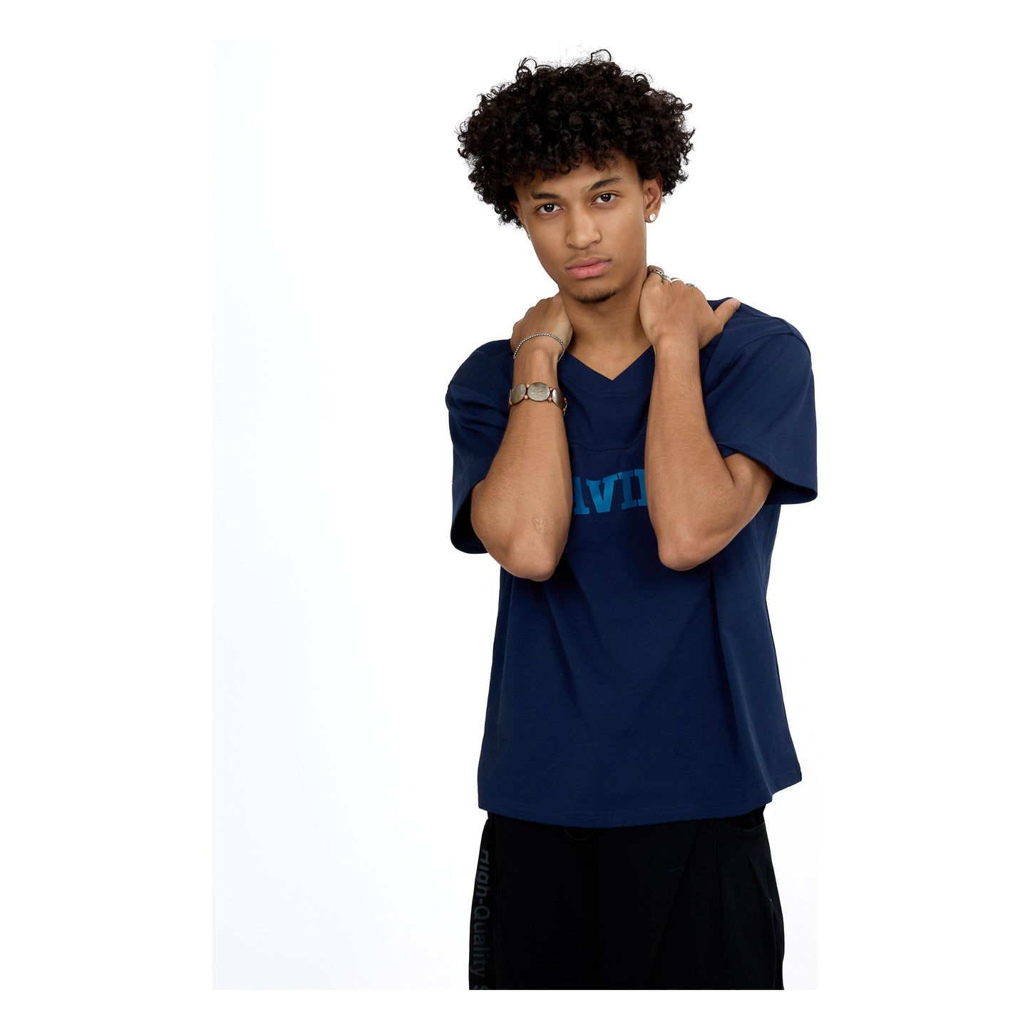 LAVIEM Street Style Cropped T-Shirt in Navy – Unisex Boxy Fit with Relaxed V-Neck for Everyday Comfort